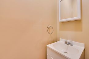 Walking Distance to Casino: Home in Westlake!