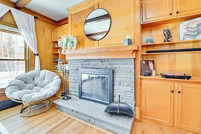 2 Mi to Dtwn: Retreat w/ Game Room in Delhi!