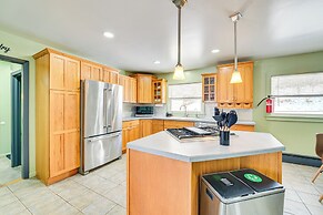 2 Mi to Dtwn: Retreat w/ Game Room in Delhi!