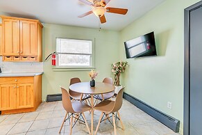 2 Mi to Dtwn: Retreat w/ Game Room in Delhi!