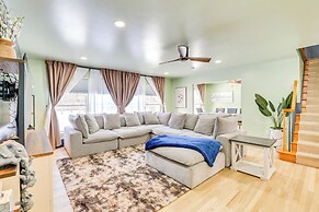 2 Mi to Dtwn: Retreat w/ Game Room in Delhi!