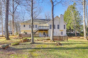 Fire Pit & Wooded Views: Family Home in Dacula!