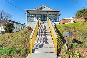 Walk Downtown: Charming Rome Abode w/ Yard!