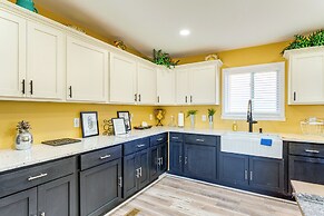 Walk Downtown: Charming Rome Abode w/ Yard!