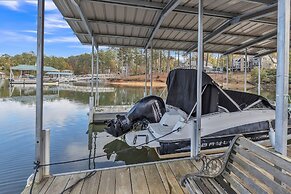 Lux Lake House W/pool & Dock On Deep Water Cove! 4 Bedroom Home
