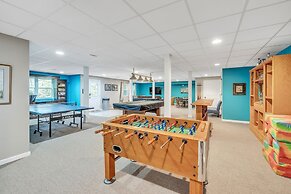 Lux Lake House W/pool & Dock On Deep Water Cove! 4 Bedroom Home