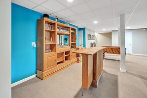 Lux Lake House W/pool & Dock On Deep Water Cove! 4 Bedroom Home