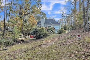 Lux Lake House W/pool & Dock On Deep Water Cove! 4 Bedroom Home