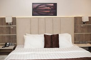 The Bridge Hotel