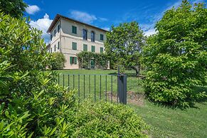Il Villino With Pool In Pistoia
