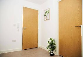 Apartment-sleeps4-streetparking-balcony-duplex