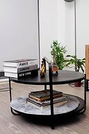 Apartment-sleeps4-streetparking-balcony-duplex