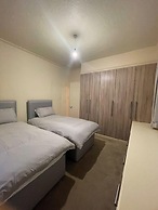 Charming Home in Huddersfield w/ Parking Petsok