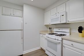 Amazing Apt in Ballston With Gym