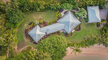 Anini Beachfront Home