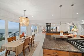 Waterfalling Estate in Ninole