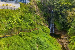 Waterfalling Estate in Ninole