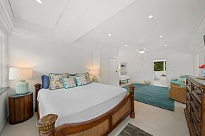 Waterfalling Estate in Ninole