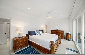 Waterfalling Estate in Ninole