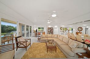 Waterfalling Estate in Ninole