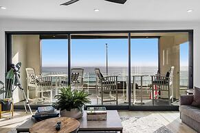 Carlsbad Beachfront Home W Hot tub