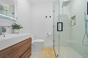 Carlsbad Beachfront Home W Hot tub