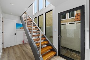 Carlsbad Beachfront Home W Hot tub