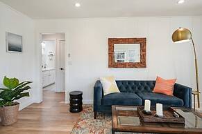 Coastal Palm Haven - With Hot Tub