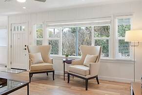 Coastal Palm Haven - With Hot Tub