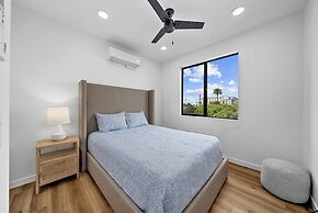 Rooftop Home With Ocean View Private Parking