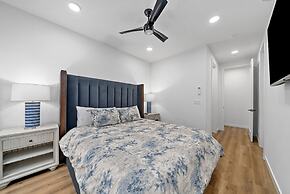 Rooftop Home With Ocean View Private Parking