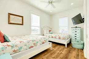 Boats Fishing and Exquisite Decor