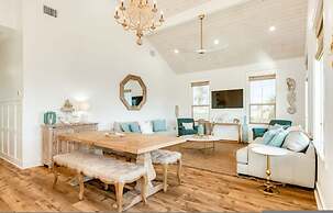 Boats Fishing and Exquisite Decor