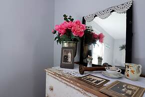 One-of-a-kind Home Near Moody Gardens