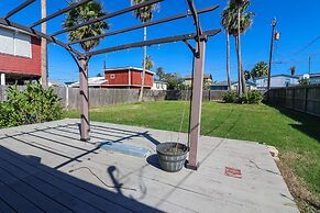 One-of-a-kind Home Near Moody Gardens