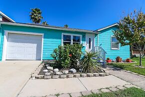 One-of-a-kind Home Near Moody Gardens