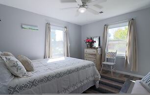 One-of-a-kind Home Near Moody Gardens