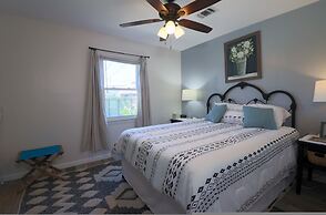 One-of-a-kind Home Near Moody Gardens