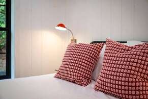 Group Getaway, Modern Cabins Sleep 16, Gatlinburg