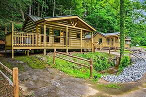 Group Getaway, Modern Cabins Sleep 16, Gatlinburg