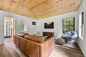 Group Getaway, Modern Cabins Sleep 16, Gatlinburg