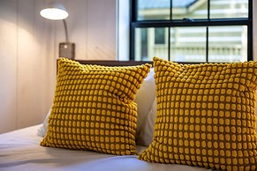 Group Getaway, Modern Cabins Sleep 16, Gatlinburg