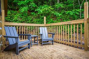 Group Getaway, Modern Cabins Sleep 16, Gatlinburg