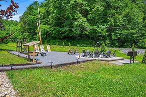 Group Getaway, Modern Cabins Sleep 16, Gatlinburg