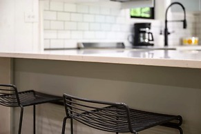 Group Getaway, Modern Cabins Sleep 16, Gatlinburg