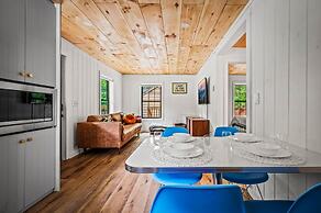 Group Getaway, Modern Cabins Sleep 16, Gatlinburg