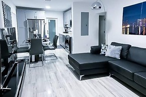 Modern Lux Home 3BR 2BA With Heated Pool