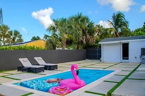 Modern Lux Home 3BR 2BA With Heated Pool