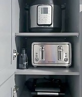 Modern Lux Home 3BR 2BA With Heated Pool