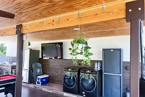 Modern Lux Home 3BR 2BA With Heated Pool